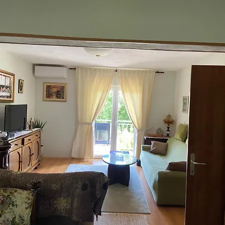 Kır Evi Gudelj *